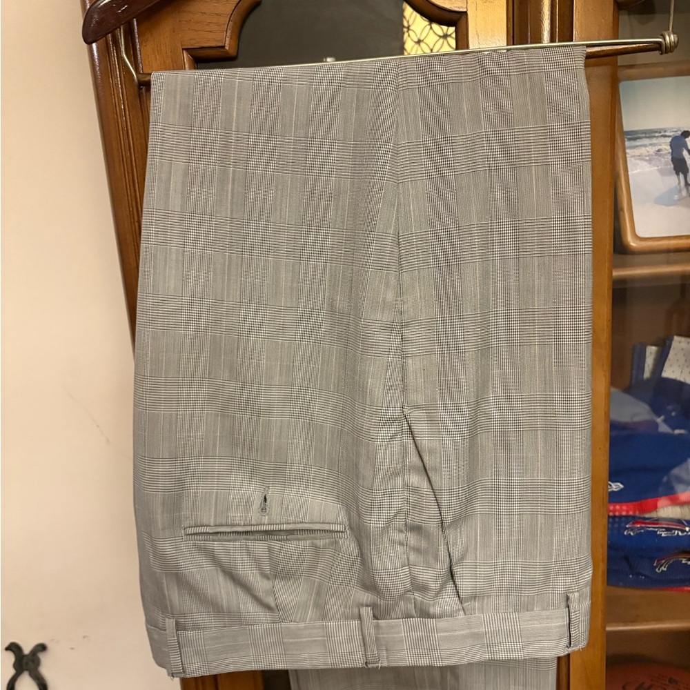 Perry Ellis Light Gray Men's Flat Front Shorts